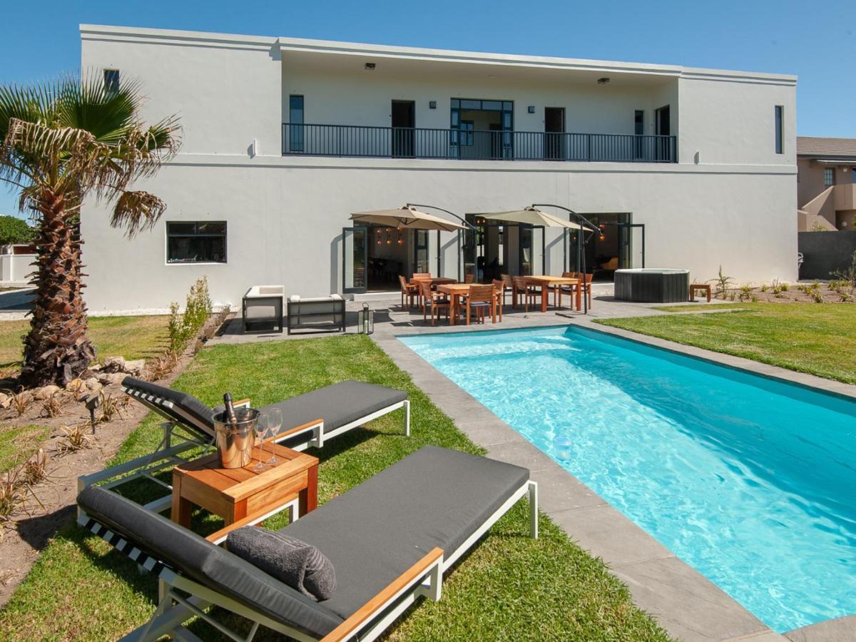 Glow Boutique Suites & Guesthouse Hermanus Buitenkant foto