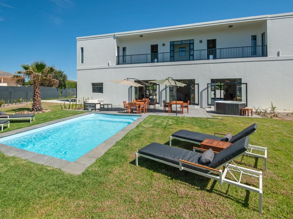 Glow Boutique Suites & Guesthouse Hermanus Buitenkant foto